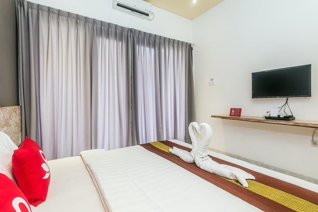 Zen Rooms Denpasar Mertasari Exterior photo