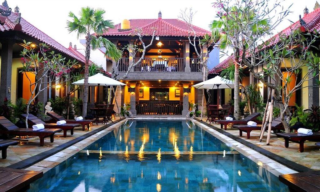 Zen Rooms Denpasar Mertasari Exterior photo