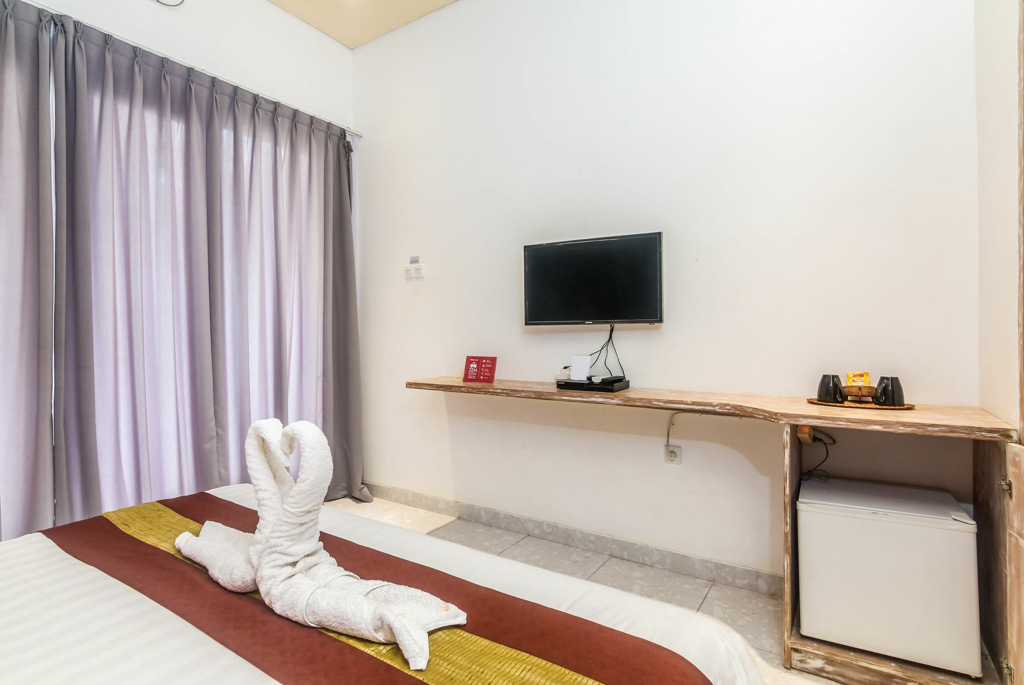 Zen Rooms Denpasar Mertasari Exterior photo
